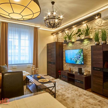 R7 Design Apartment - Hostaid Βουδαπέστη Εξωτερικό φωτογραφία