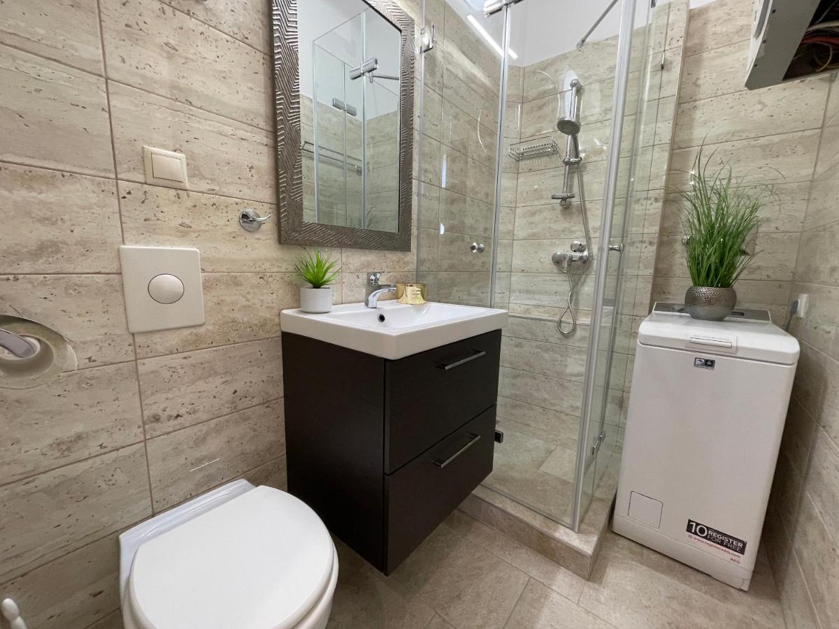 R7 Design Apartment - Hostaid Βουδαπέστη Εξωτερικό φωτογραφία